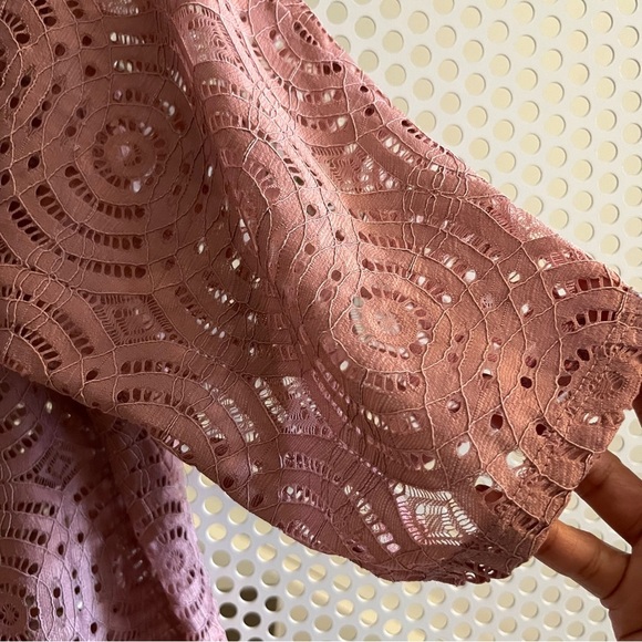 LuLaRoe Lace Cardigan/Coverup Size 4 but can fit larger sizes in Rose GUC - Picture 3 of 6